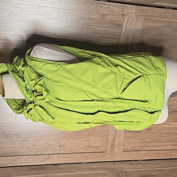 Luii Bright Green Puffer Vest - Picture 3 of 12